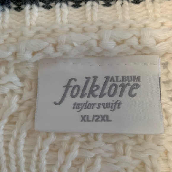 Official Taylor Swift Folklore Cardigan! - Picture 2 of 5